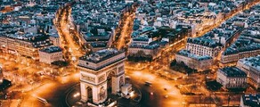 باريس: استئجار طائرة خاصة