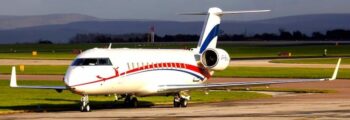 **Texte alternatif :** Location jet privé - cabine MD 82 vide