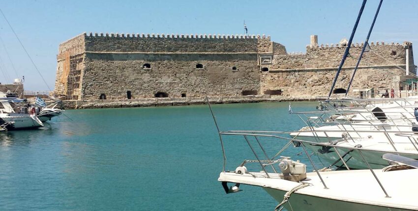 هيراكليون: استئجار طائرة خاصة 