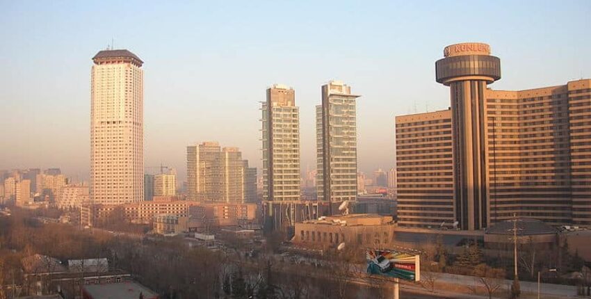 بكين: استئجار طائرة خاصة 