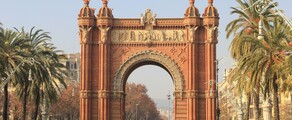 برشلونة-إل برات: استئجار طائرة خاصة 