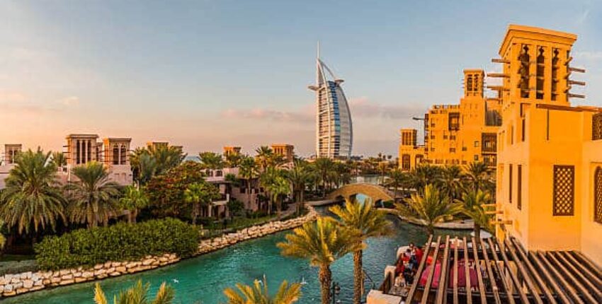 باريس - دبي: استئجار طائرة خاصة 