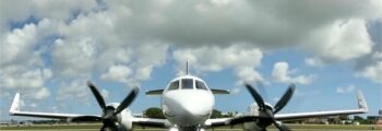 location de jet privé: intérieur d'un Britten Norman Islander.