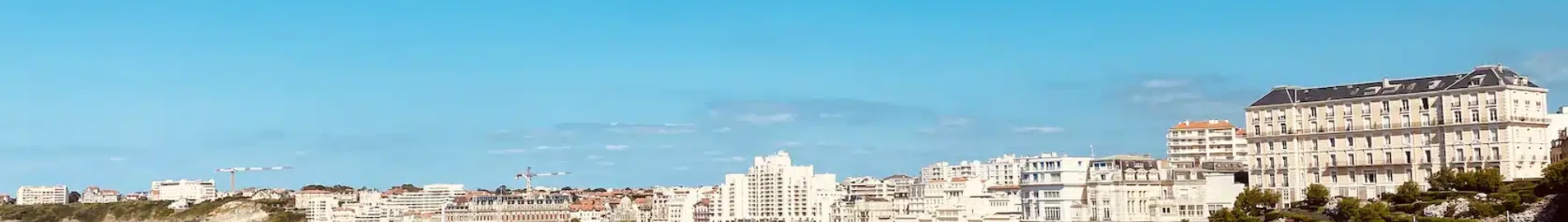 باريس - بياريتز: استئجار طائرة خاصة