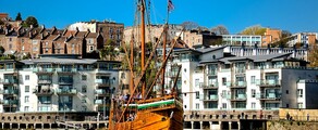 Bristol استئجار طائرة خاصة 
