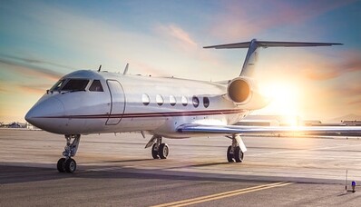 ما هي كمية الوقود التي تستهلكها الطائرات الخاصة وما هي الحلول الصديقة للبيئة؟