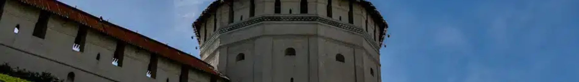 Astraخان ناريمانوفو: تأجير طائرة خاصة
