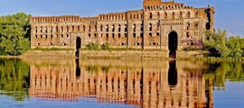 لاسك: استئجار طائرة خاصة 