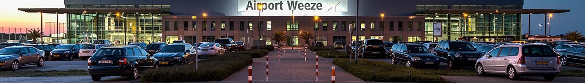 ويز: استئجار طائرة خاصة 