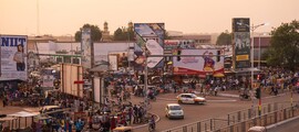 واو : استئجار طائرة خاصة