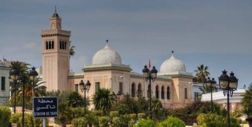تونس قرطاج: استئجار طائرة خاصة