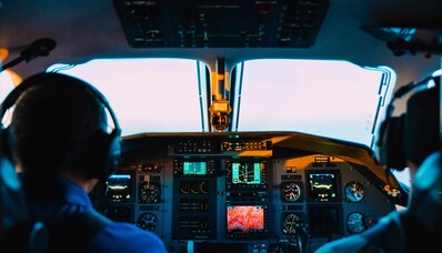 لماذا يوجد طياران لطائرة خاصة؟