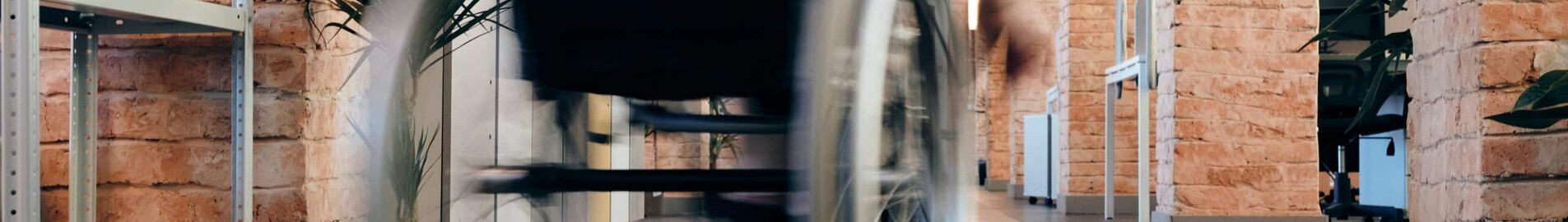 إمكانية وصول الأشخاص ذوي القدرة المحدودة على الحركة في الطائرات الخاصة