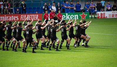 كأس العالم للرجبي 2023: انطلق في السماء على متن طائرة خاصة.