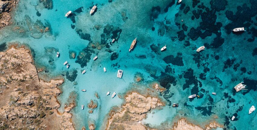 سردينيا: النقل بالطائرة المروحية